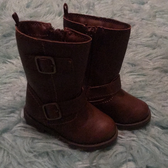 Carter’s | Size 4 | Gently used | brown boots - Picture 6 of 7